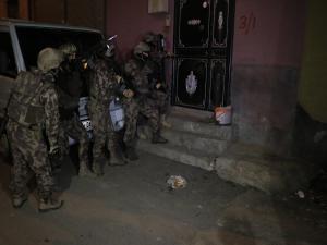 Adanada sosyal medyada terör operasyonu: 11 gözaltı kararı