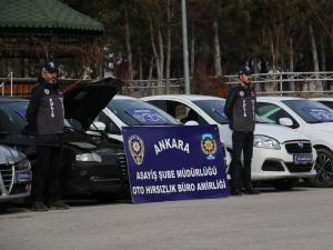 Başkent polisinden kaçak araçları piyasaya süren çeteye operasyon