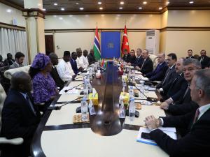 Cumhurbaşkanı Erdoğan, Gambiyada heyetler arası görüşme gerçekleştirdi