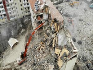 Elazığda 920 binanın yıkımı tamamlandı
