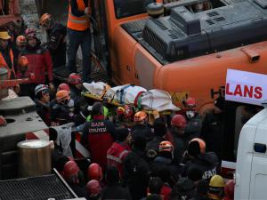 Elazığ depreminde ölenlerin sayısı 38e yükseldi