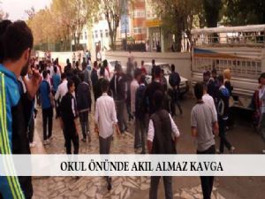 OKUL ÖNÜNDE AKIL ALMAZ KAVGA