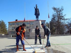 ERZURUM'DA İLGNÇ PROTESTO