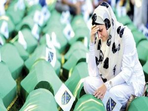 Dünyanın utancı Srebrenitsa soykırımının üzerinde 20 yıl geçti ama...