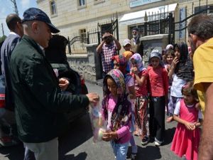 Korkut'tan çocuklara bayram hediyesi