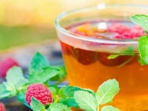 Ahududu çayı hamileliği ve doğumu kolaylaştırıyor