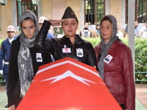 Erzurum şehitleri toprağa verildi