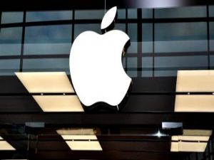 Siyahi öğrenciler Apple mağazasından çıkarıldı