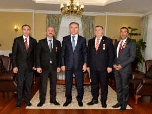 ŞEHİT VE GAZİLER DERNEĞİNDEN VALİ ALTIPARMAK'A ZİYARET