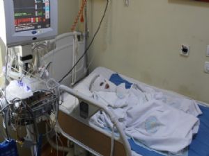 SAVAŞTAN KAÇTI, YANGINDAN KURTULAMADI