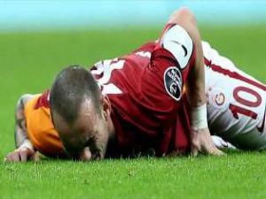 Sneijder Kayserispor maçında yok!