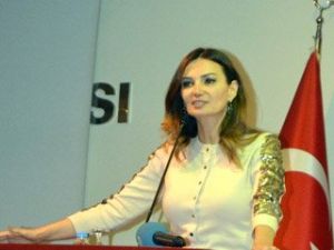 Azerbaycanlı vekil Paşayeva: Türkiye'yi böldürtmeyiz
