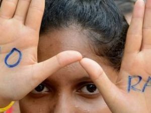 15 yaşındaki kız tecavüze uğradıktan sonra yakıldı