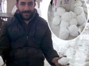 Bursalı girişimci 50 kuruşa kar topu sattı