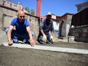 Yakutiye, köyde ve şehirde çevreyi güzelleştiriyor