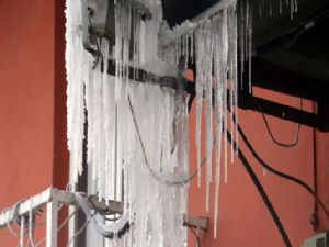 Hava sıcaklığı eksi 28 dereceye düştü