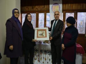 Erzurum'lu hanımlar ipek koza işlemecili öğreniyor