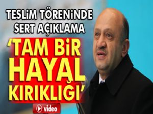 Bakan Fikri Işık: Yunanistan'ın kararı siyasi bir karardır