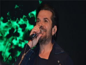 Kenan Doğulu, Winterfest'te unutulmaz bir gece yaşattı