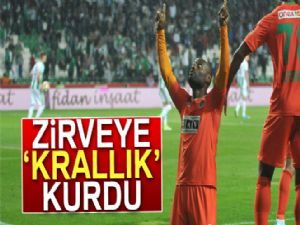 Vagner Love zirveye 'krallık' kurdu