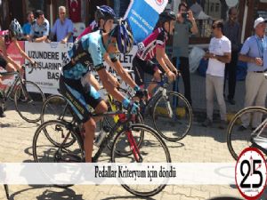  Pedallar Kriteryum için döndü