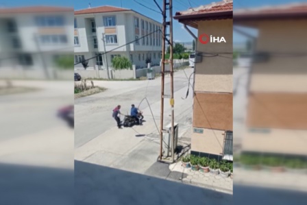 Acemi hırsızların kabloyla mücadelesi kamerada