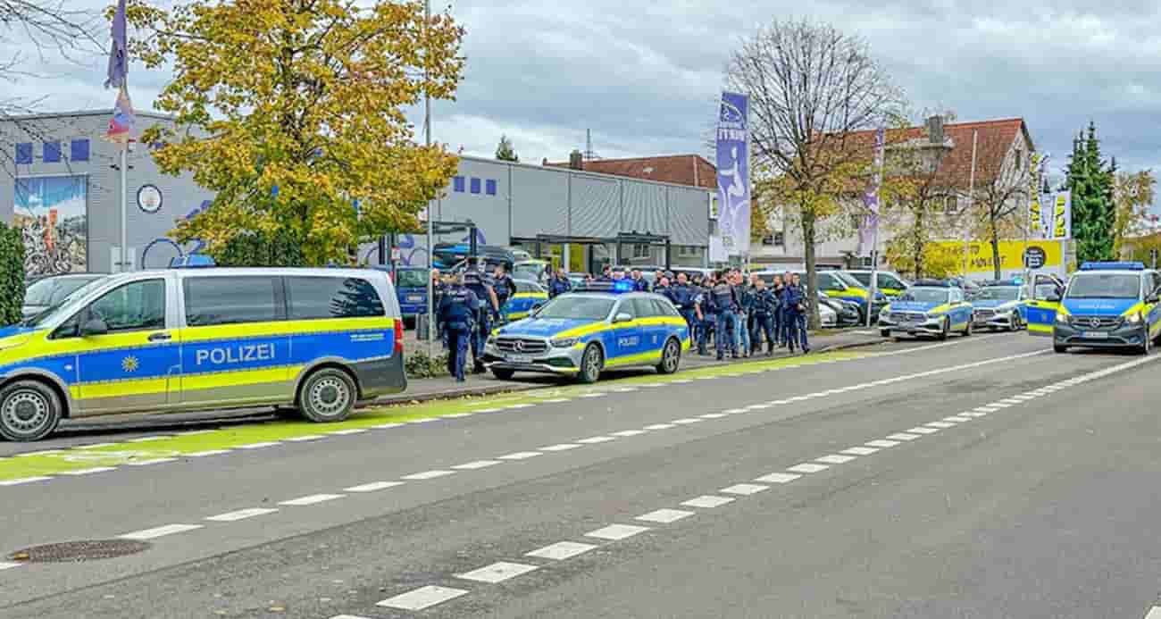 Almanya’da 15 yaşındaki çocuk sınıf arkadaşını başından vurdu