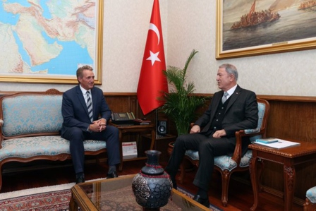 Bakan Akar, ABD'nin Ankara Büyükelçisi Flake'i kabul etti