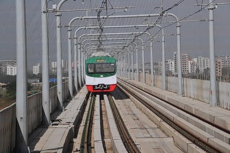 Bangladeş'in ilk metrosu hizmete girdi