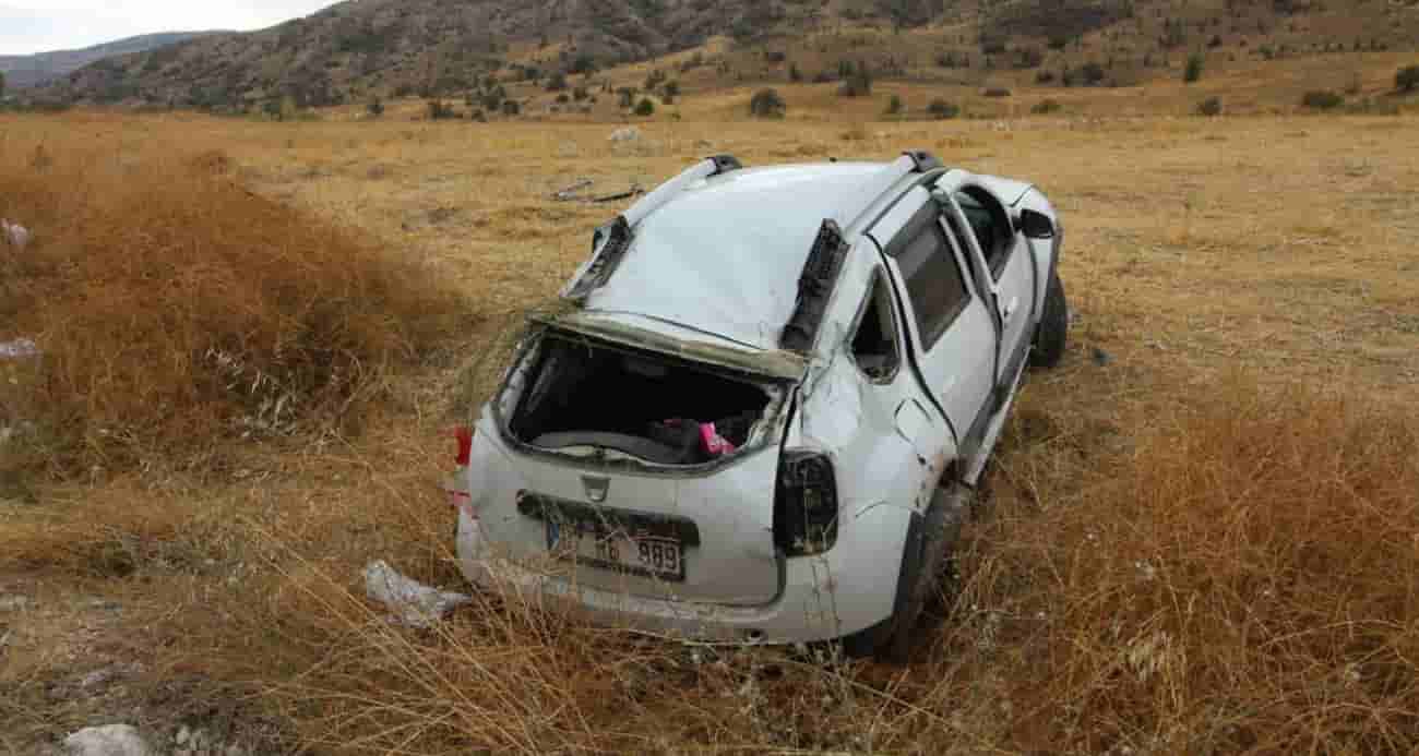 Burdur’da yola fırlayan domuza çarpan araç takla atarak şarampole uçtu: 1 ölü, 4 yaralı