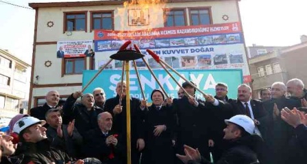 Büyükşehir Şenkaya'daki yatırımlarının açılışını yaptı