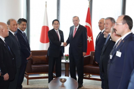 Cumhurbaşkanı Erdoğan, Japonya Başbakanı Kishida ile bir araya geldi