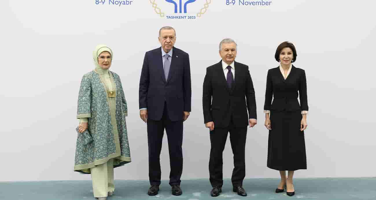 Cumhurbaşkanı Erdoğan ve Özbekistan Cumhurbaşkanı Mirziyoyev’den aile fotoğrafı