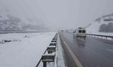 Doğu Anadolu'nun yüksek kesimlerinde kar yağışı!