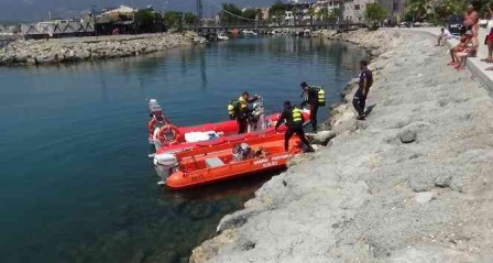 Edremit Körfezi'nde kaybolan 2 kişiyi arama çalışmalarında 4'üncü gününde devam ediyor