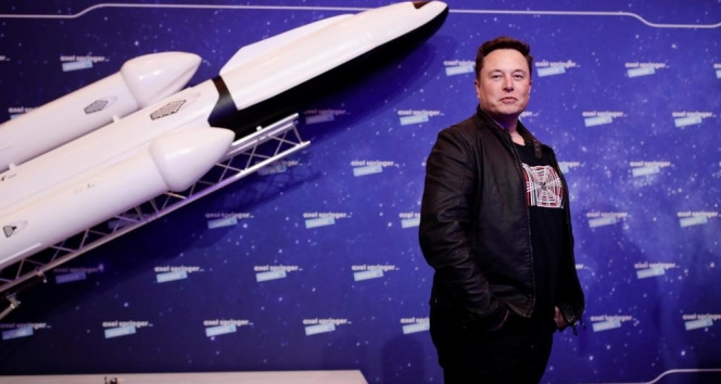 Elon Musk, Twitter'ın tamamına talip