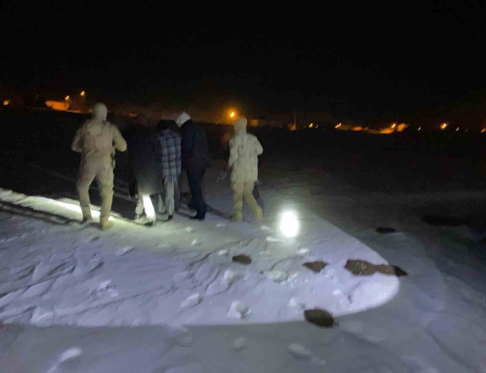 Erzurum'da kaybolan kız çocuğu jandarma ekiplerince bulundu