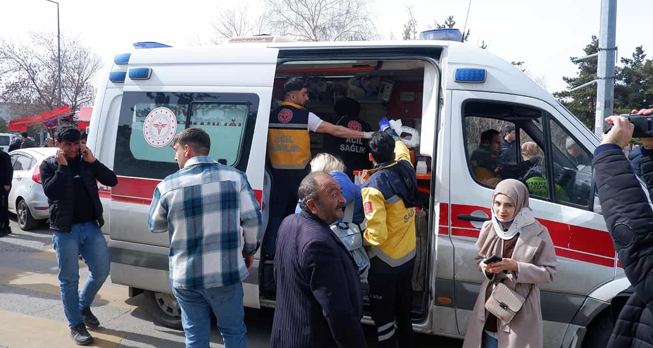 Erzurum’da trafik kazası; 14 yaralı