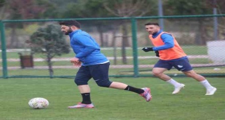 Erzurumspor İstanbul'da kamp kurdu