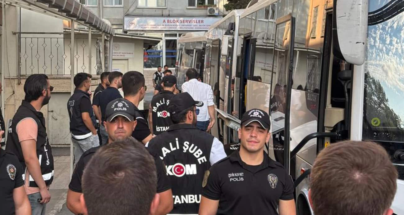 İBB soruşturması kapsamında gözaltına alınan 24 kişi adliyeye sevk edildi