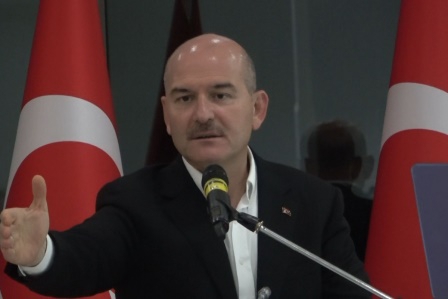 İçişleri Bakanı Soylu: 'Türkiye'nin ve Recep Tayyip Erdoğan'ın ayağına tıpış tıpış geldiler'