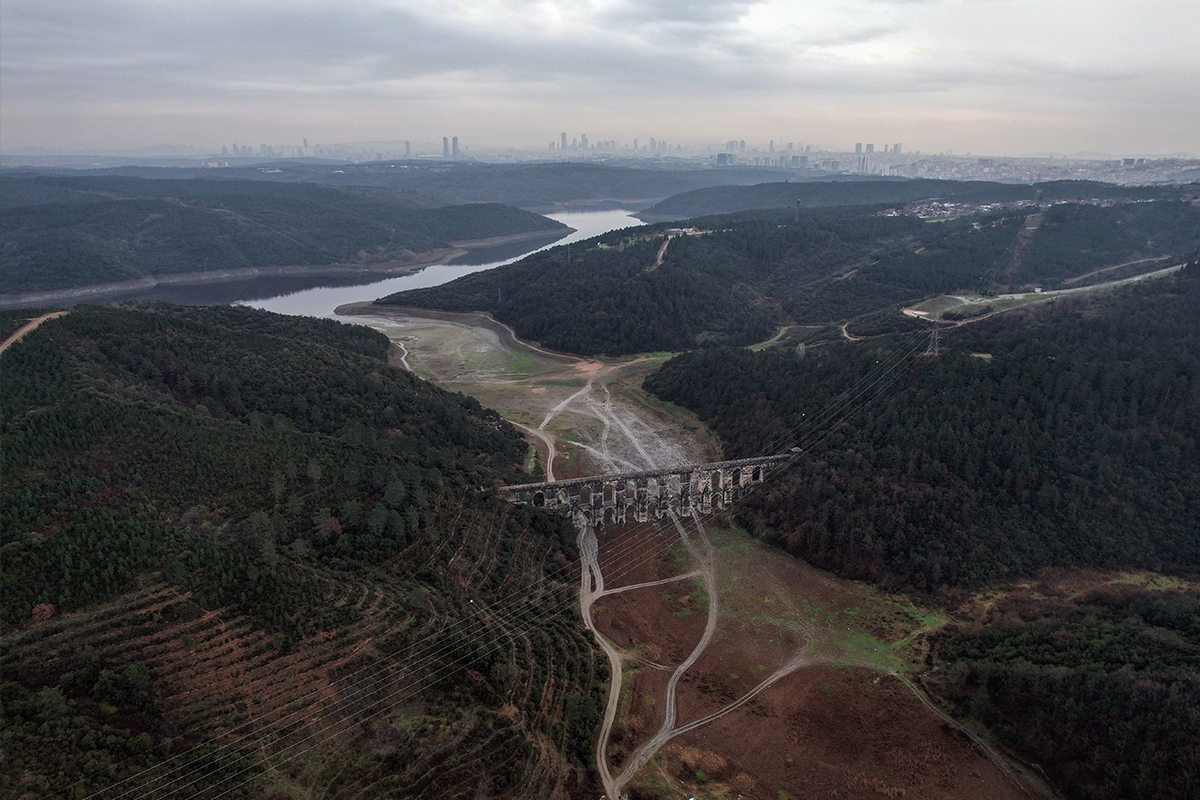 İstanbul'da kuraklık beraberinde kirliliği getirdi