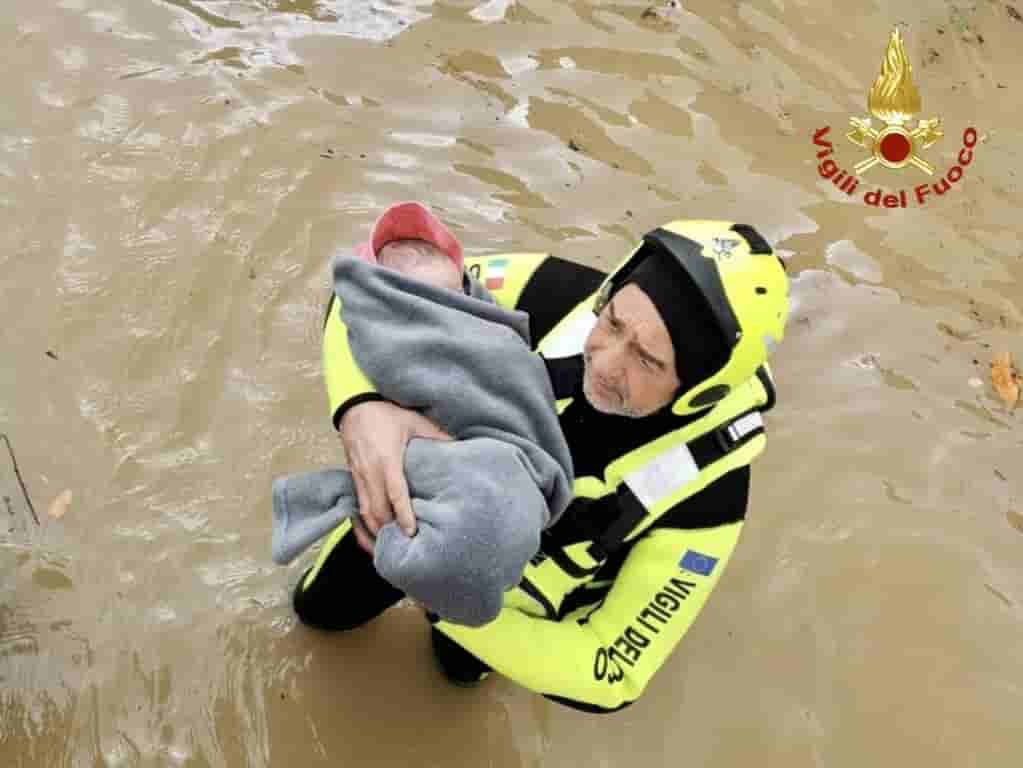 İtalya'da fırtınanın yol açtığı selde can kaybı 6'ya yükseldi