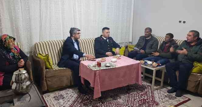 Kaymakam Malik Çalışır, ev ve esnaf ziyaretlerine devam ediyor