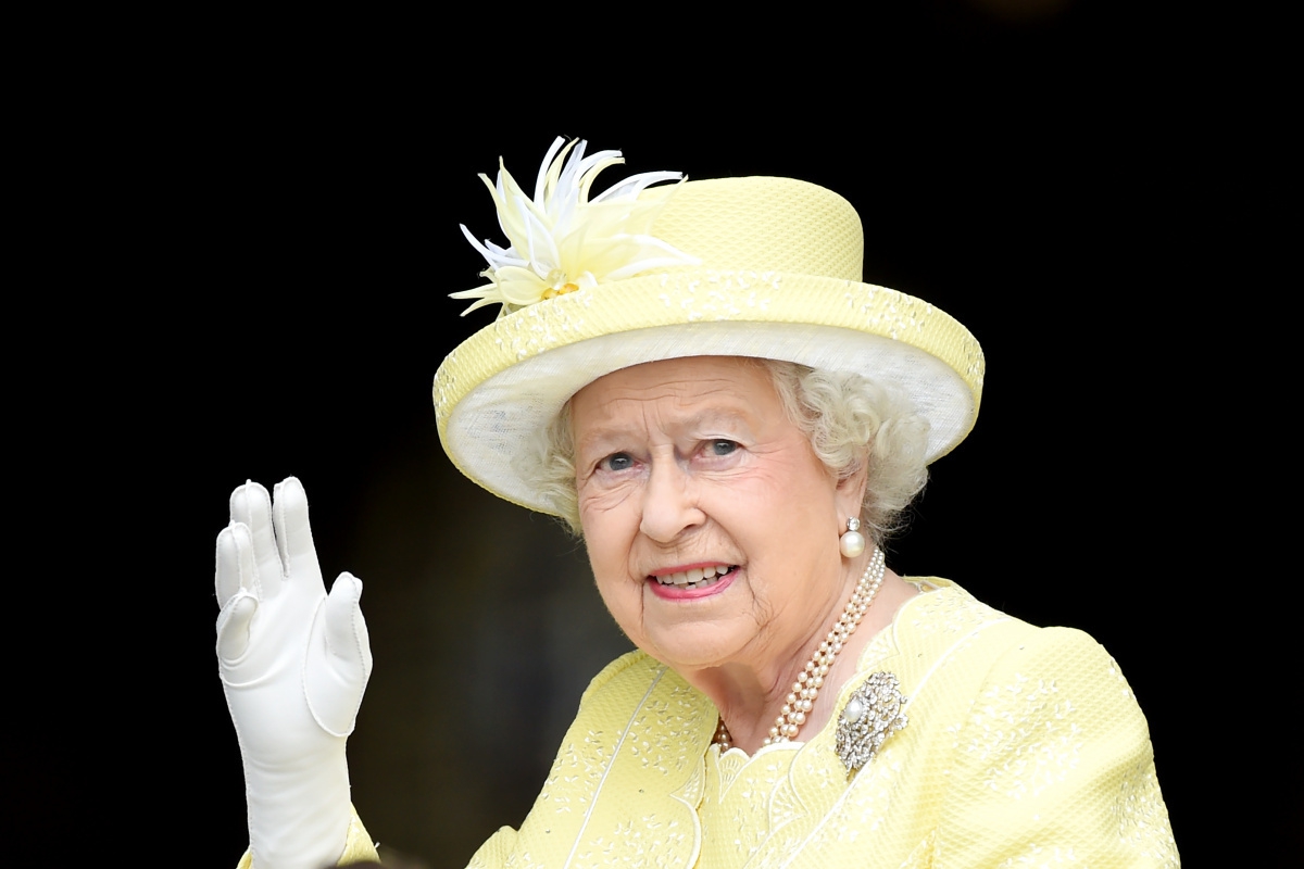 Kraliçe Elizabeth, 59 yıl sonra ilk kez İngiltere Parlamentosu'nun resmi açılışına katılmayacak