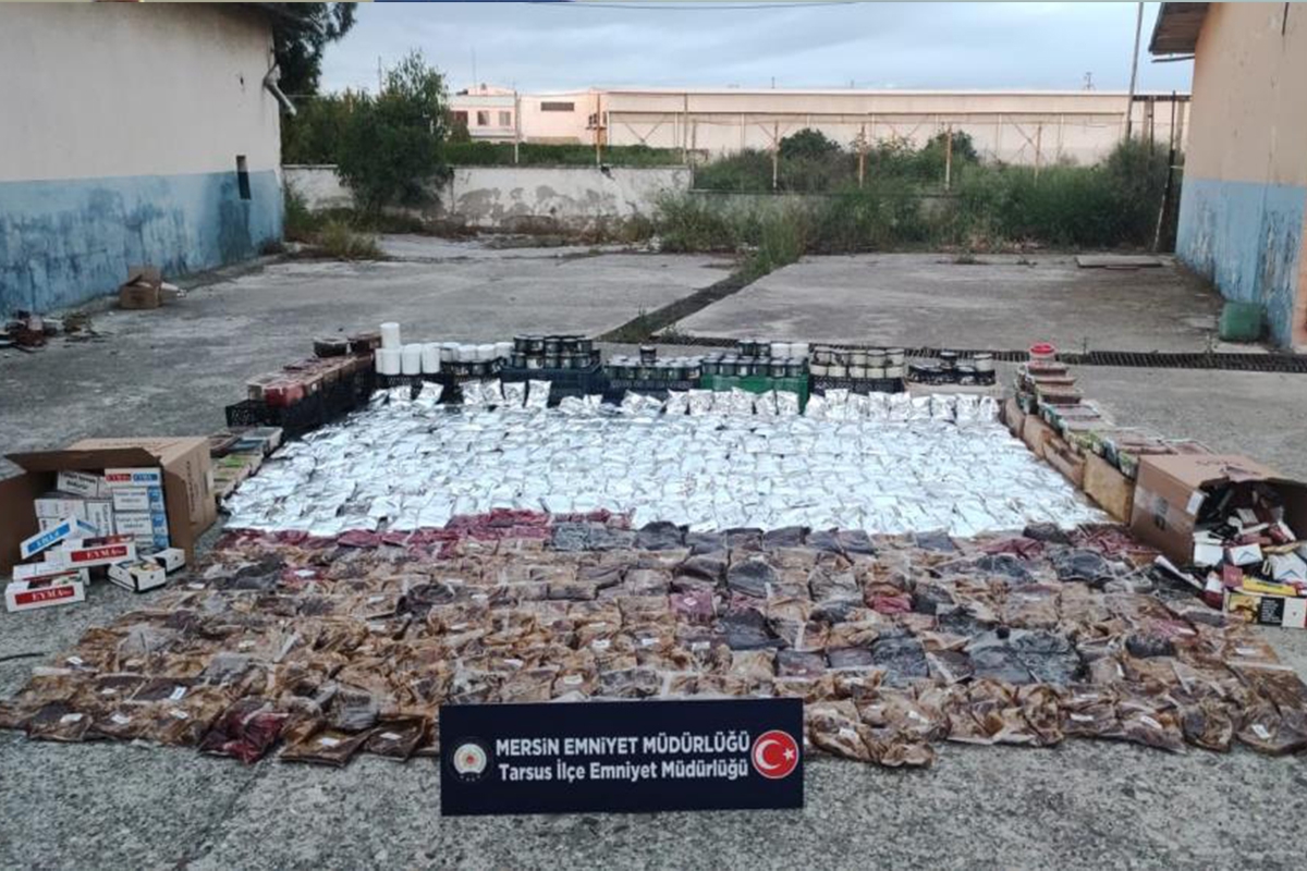 Mersin'de 435 kilogram gümrük kaçağı nargile tütünü ele geçirildi