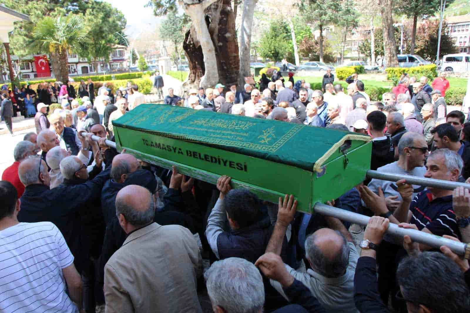 Oyuncu Yavuz Çetin, son yolculuğuna uğurlandı
