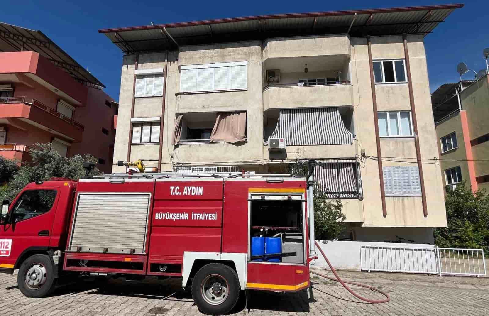 Prizde unutulan ütü, yangına neden oldu