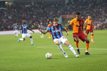Trabzon'da gol sesi çıkmadı! Puanlar paylaşıldı
