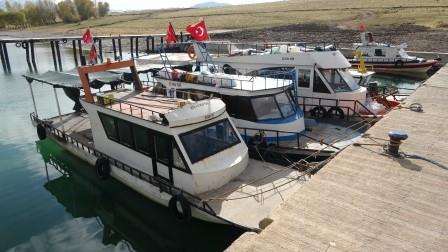 Van Gölü'nde balıkçı limanlarına yeni dokunuş